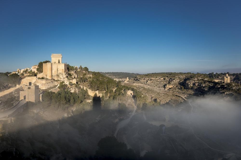 Parador De Alarcon Hotel Екстериор снимка